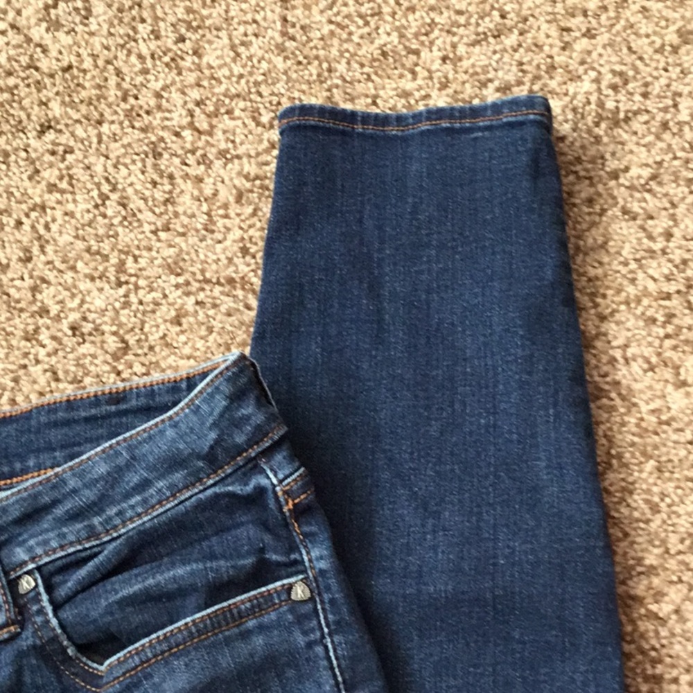 Jeans - Picture 2 of 4